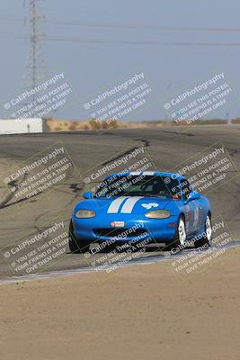 media/Oct-29-2022-CalClub SCCA (Sat) [[e05833b2e9]]/Race Group 3/Qualifying (Outside Grapevine)/